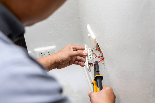 Best Circuit Breaker Repair  in Rochester, WA