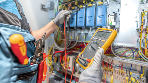 Best Affordable Emergency Electrician  in Rochester, WA